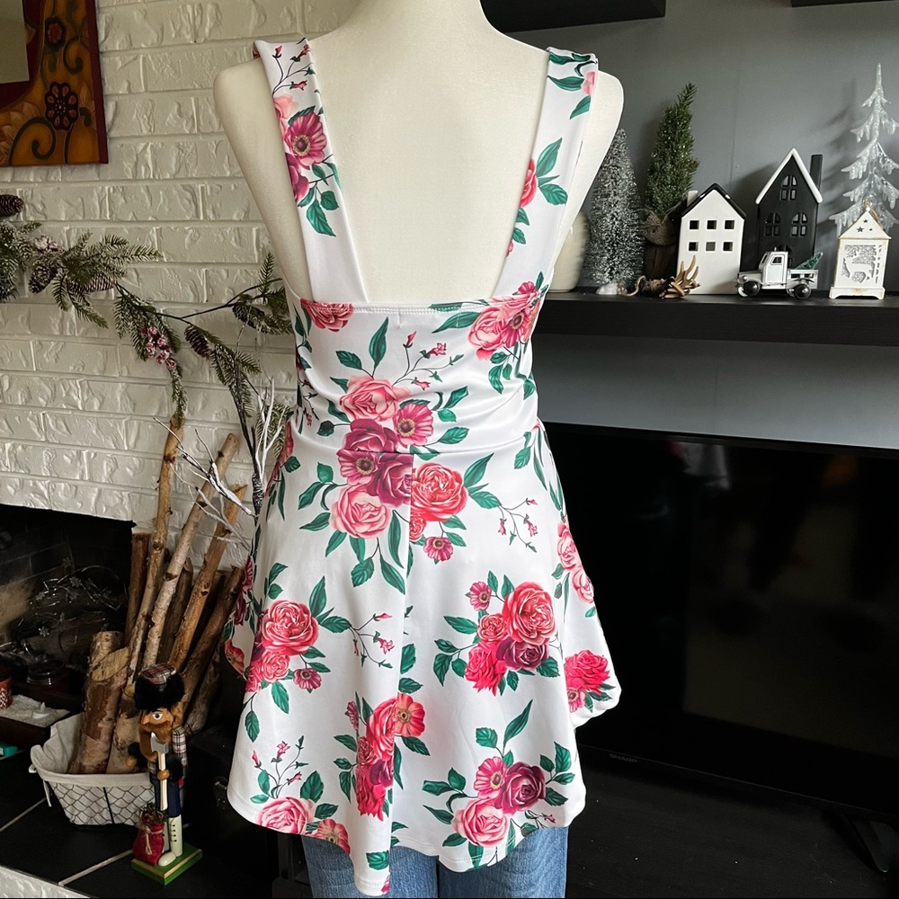 High-low hem Tanktop - Picture 6 of 15